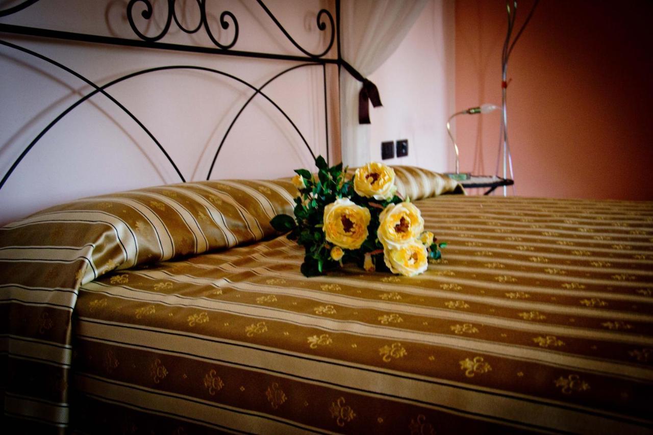 Agriturismo Monbertola Govone Dış mekan fotoğraf