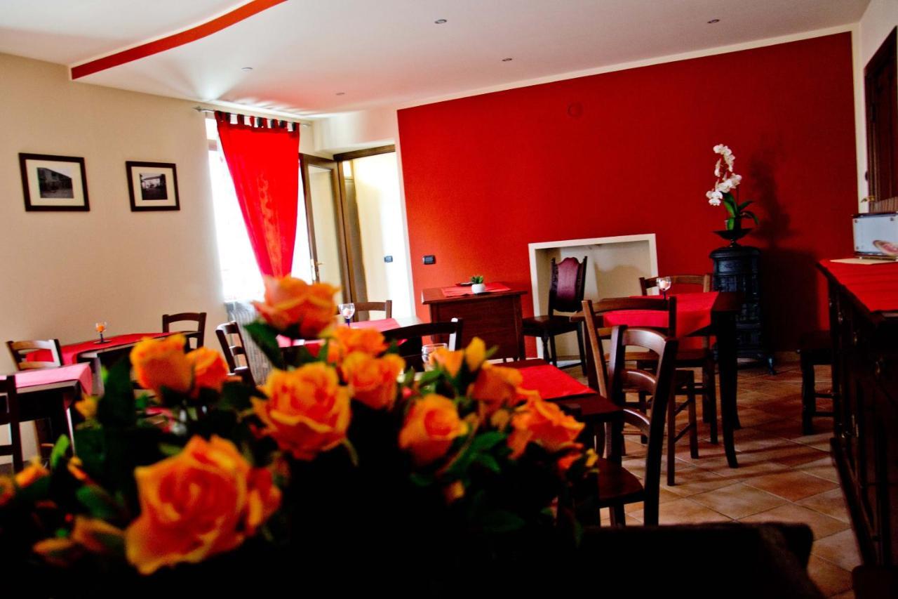 Agriturismo Monbertola Govone Dış mekan fotoğraf